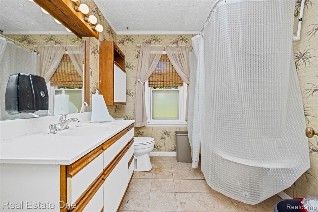 9585 N Eston Road, Clarkston, MI 48348 — Photo 26