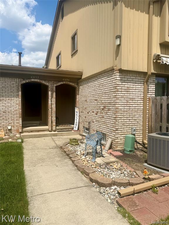 41694 Bedford, Canton, MI 48187 — Photo 2
