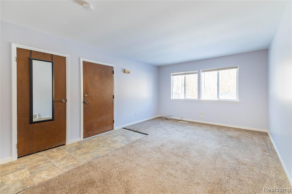 12579 Spruce Lane, Perry, MI 48872 — Photo 11