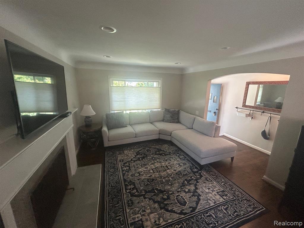 881 Lincoln Road, Grosse Pointe, MI 48230 — Photo 5