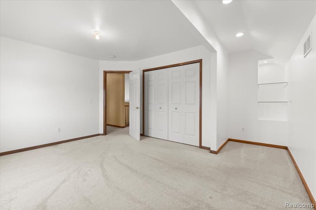 49366 Briar Pointe Dr. Drive, Macomb, MI 48044 — Photo 42