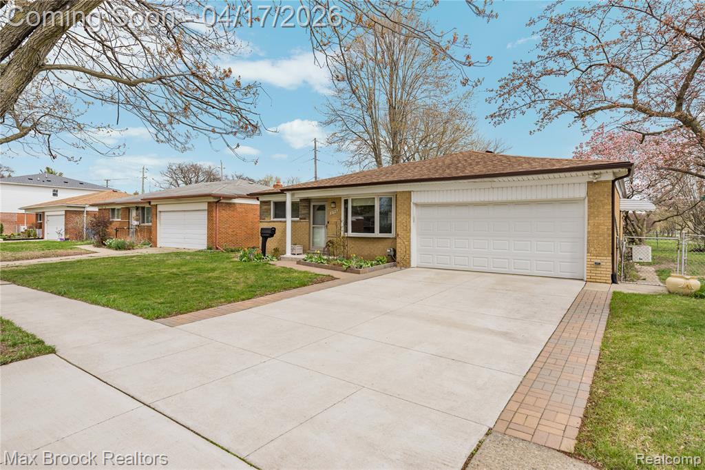 27916 Walker Avenue, Warren, MI 48092 — Photo 2