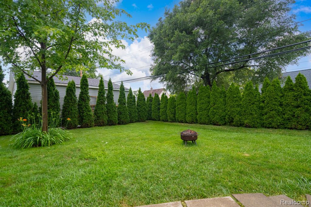 6905 Lathers Street, Garden City, MI — Photo 6