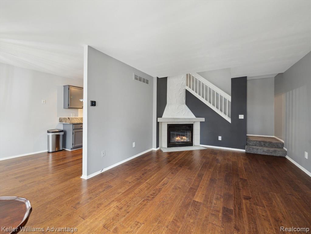 31131 COUNTRY, Farmington Hills, MI 48331 — Photo 11