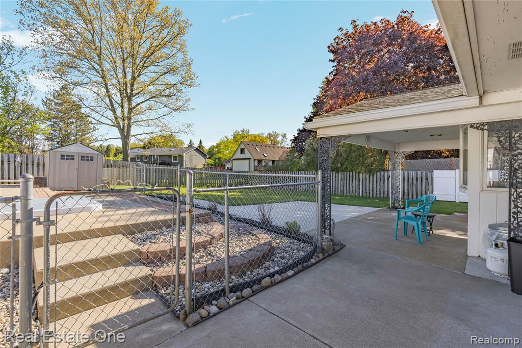 1825 Luneta, Commerce Twp, MI 48382 — Photo 30