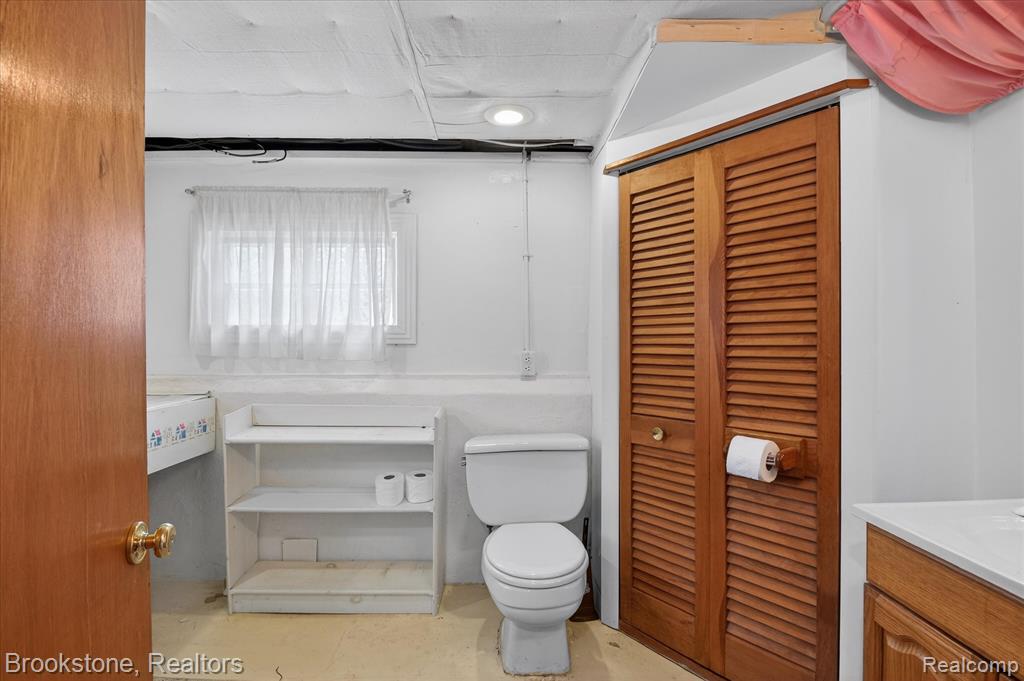86 OAKDALE Boulevard, Pleasant Ridge, MI — Photo 20