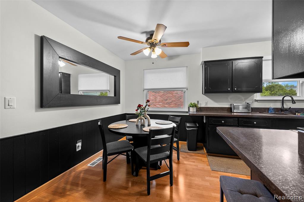 31602 Madison Avenue, Madison Heights, MI 48071 — Photo 16
