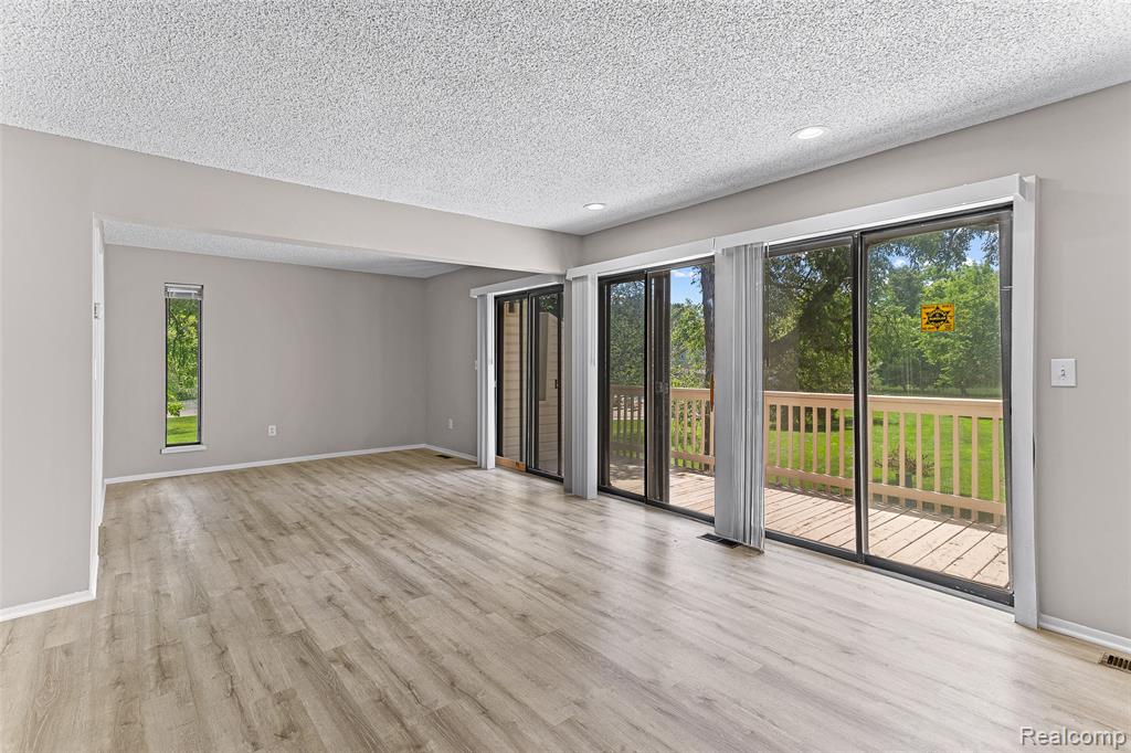5317 Fairway Lane, West Bloomfield, MI 48323 — Photo 10