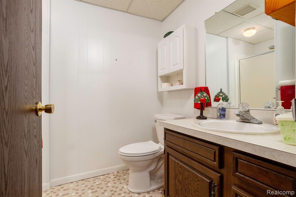 9871 Cambridge Court, South Lyon, MI 48178 — Photo 22