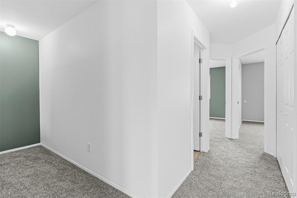 253 Stonegate W, Pontiac, MI 48341 — Photo 20