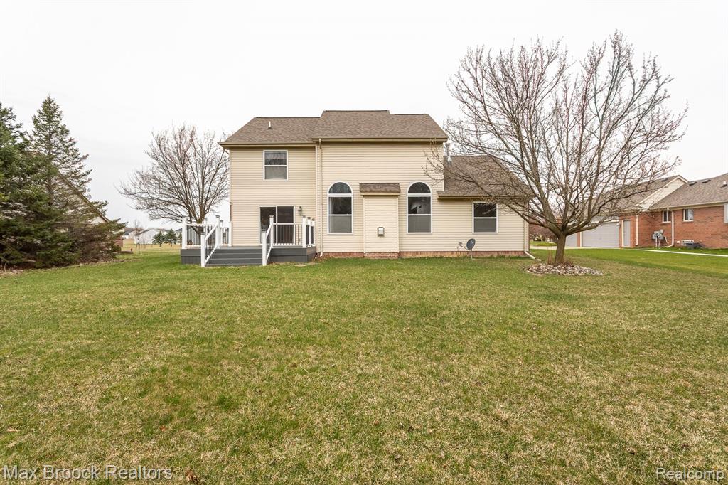 7131 WHITE TAIL Drive, Grand Blanc, MI 48439 — Photo 39