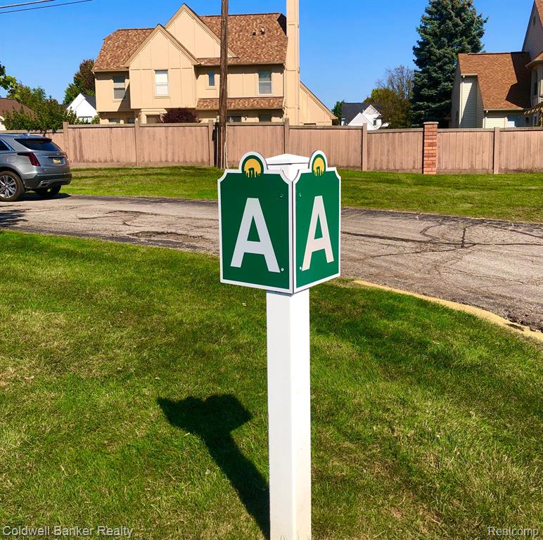 23793 STONEHENGE, Novi, MI — Photo 31
