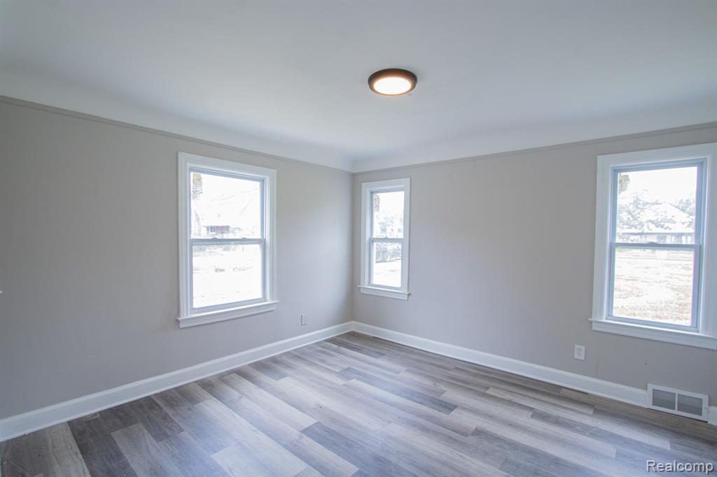 4390 BERKSHIRE Street, Detroit, MI 48224 — Photo 5