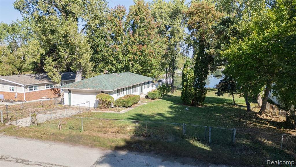 6324 Restwood, Linden, MI 48451 — Photo 3