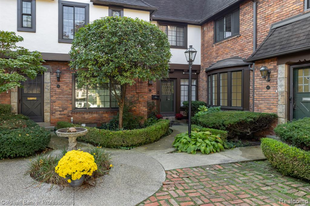42 Cranford Lane, Grosse Pointe, MI 48230 — Photo 47