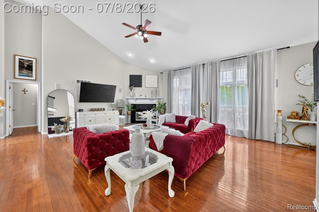 48166 Ellington Drive, Macomb, MI 48044 — Photo 13