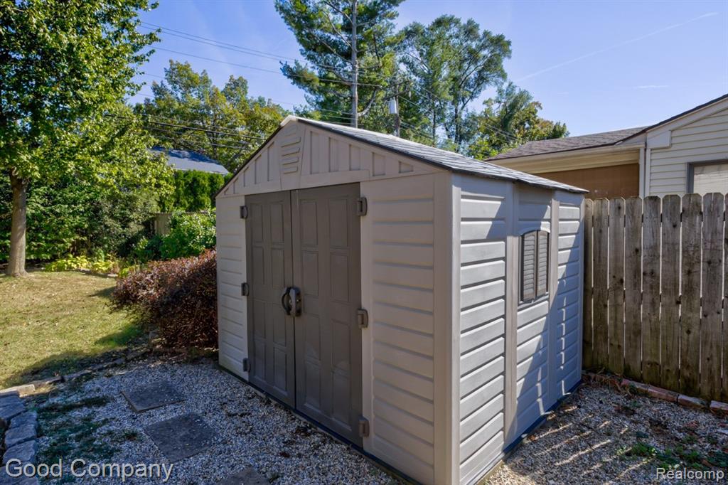 713 S Pleasant Street, Royal Oak, MI 48067 — Photo 49