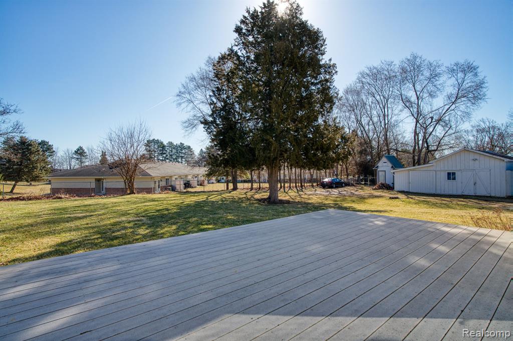 530 N GRAND Avenue, Fowlerville, MI 48836 — Photo 31