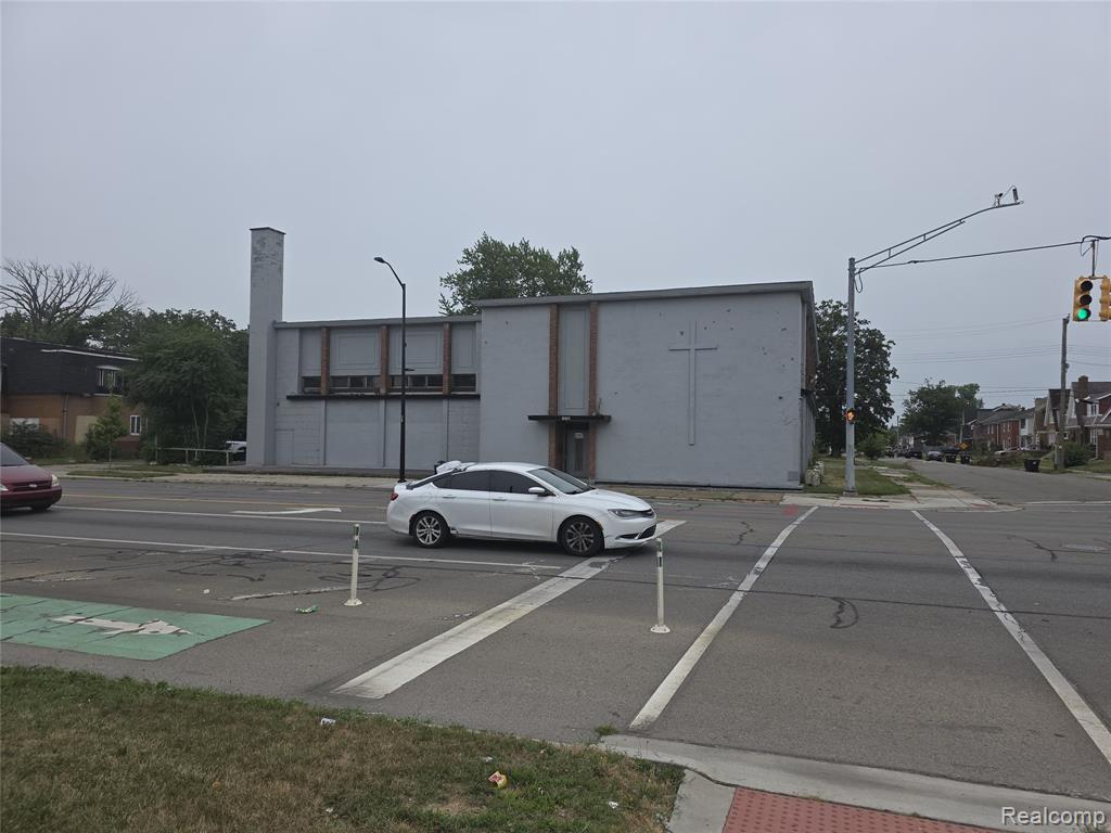15760 E Warren Avenue - Photo 5
