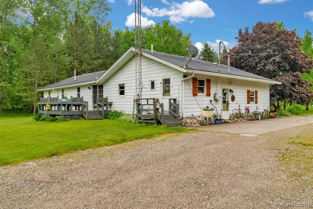 5405 Walker Road, MI 48419 — Photo 2