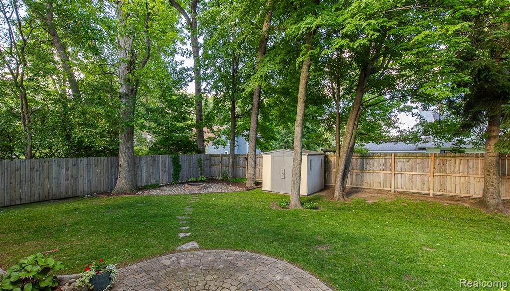1665 Rosedale Street, West Bloomfield, MI 48324 — Photo 29