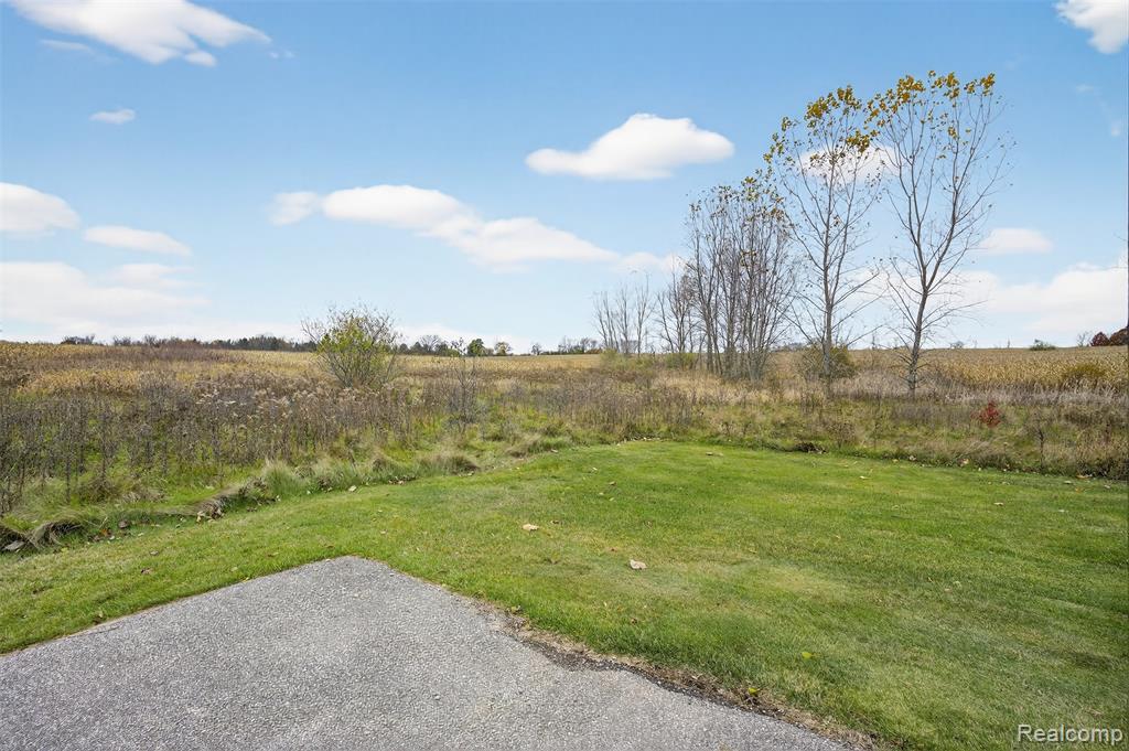 6434 Bristol Road, Swartz Creek, MI 48473 — Photo 23
