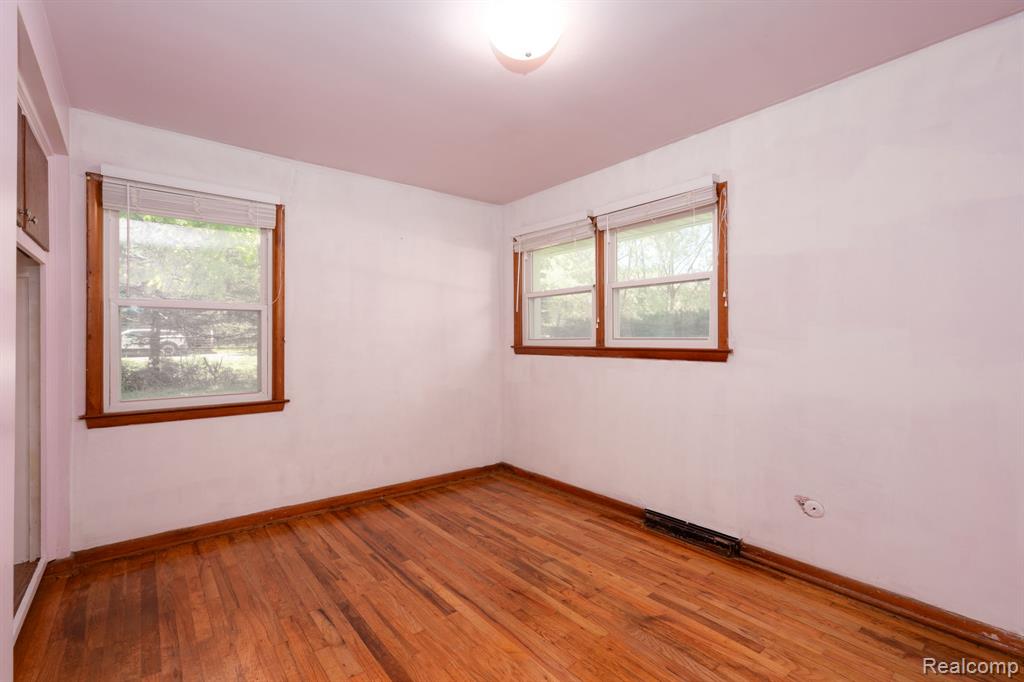 426 Driftwood Avenue, Rochester Hills, MI 48307 — Photo 19