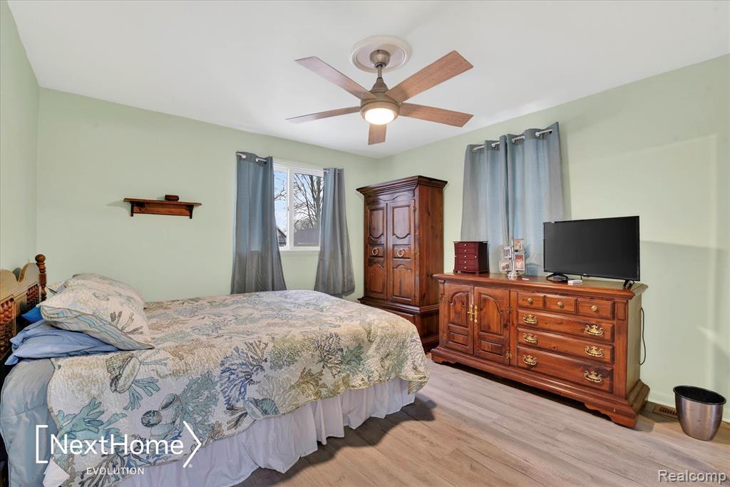 645 Riverbank Street, Wyandotte, MI 48192 — Photo 11