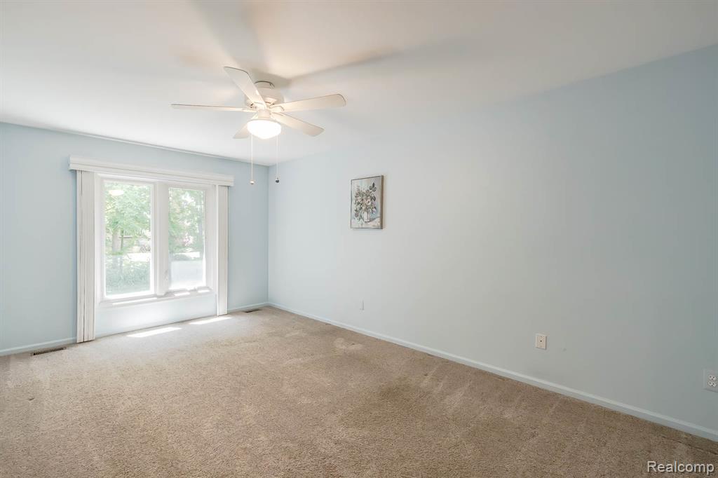 43221 Pointe Drive, 57, Clinton Twp, MI 48038 — Photo 22