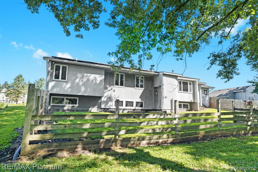 59191 Annah Drive, New Hudson, MI 48165 — Photo 34