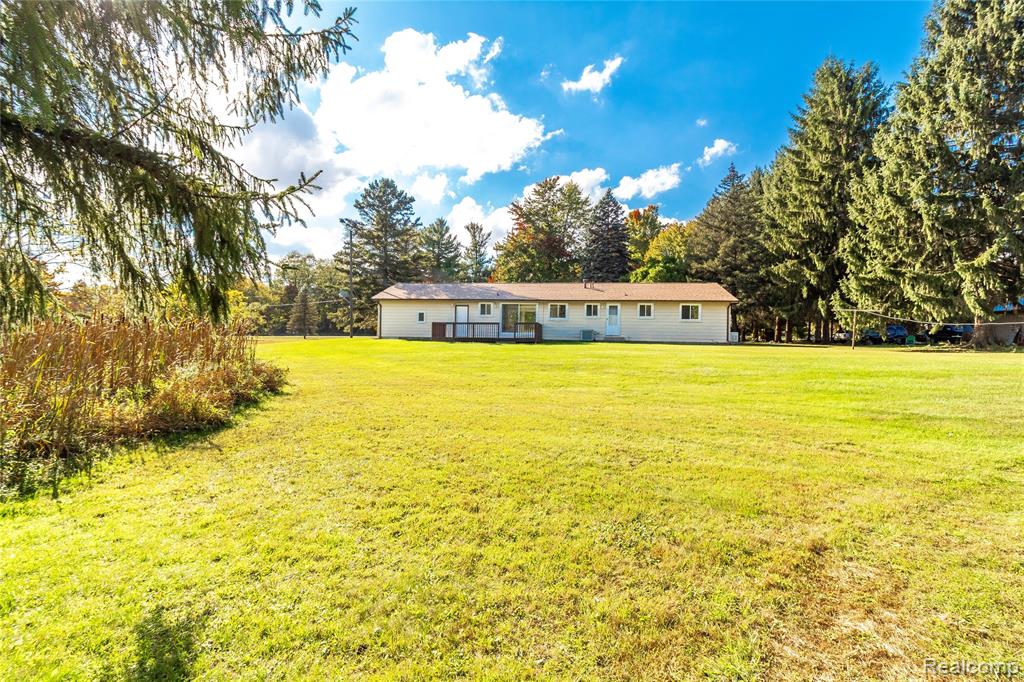 6208 Marathon Road, Otter Lake, MI 48464 — Photo 31