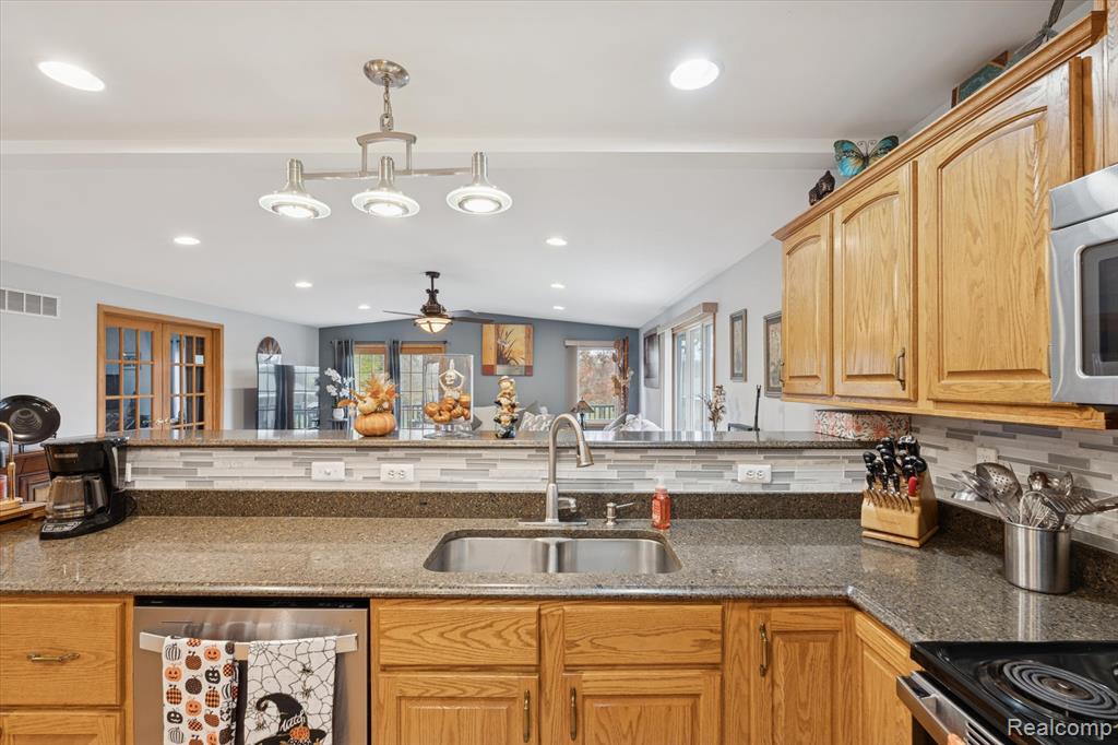7233 W Lange Road, Fowlerville, MI 48836 — Photo 15