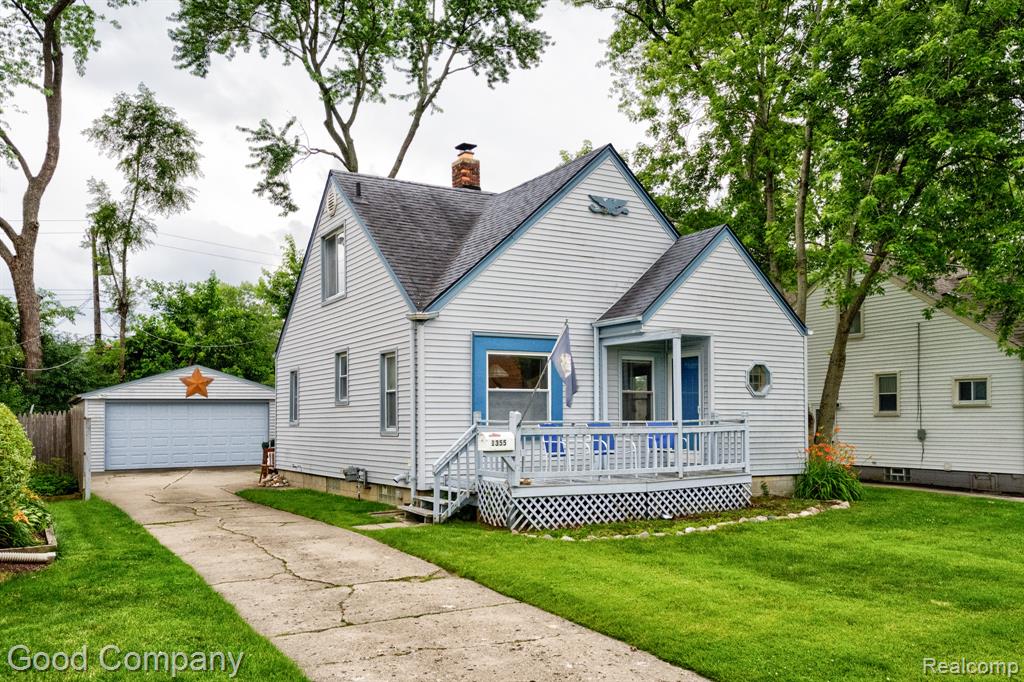 1355 Harvard Road, Berkley, MI 48072