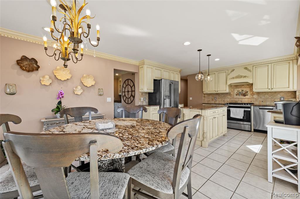 43505 Austin Drive, Sterling Heights, MI 48314 — Photo 16
