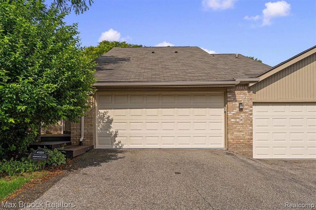 4159 Foxpointe Drive, West Bloomfield, MI 48323 — Photo 39