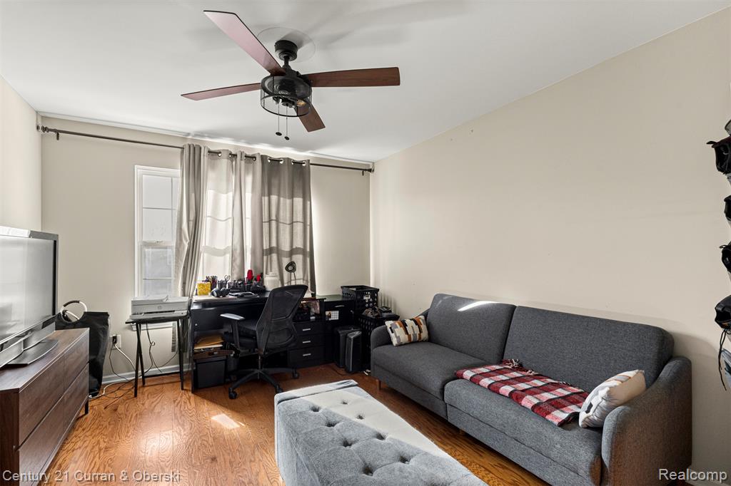 25445 Saint James, Southfield, MI 48075 — Photo 31