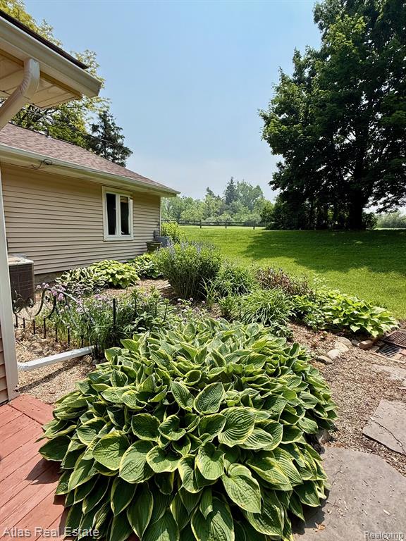 9010 GALE Road, Goodrich Vlg, MI — Photo 9