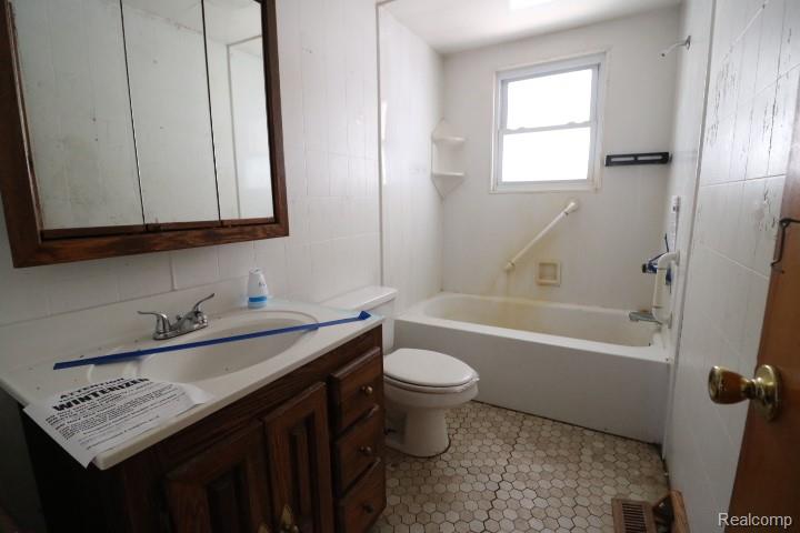 5184 E Mount Morris Road, Mount Morris, MI 48458 — Photo 10
