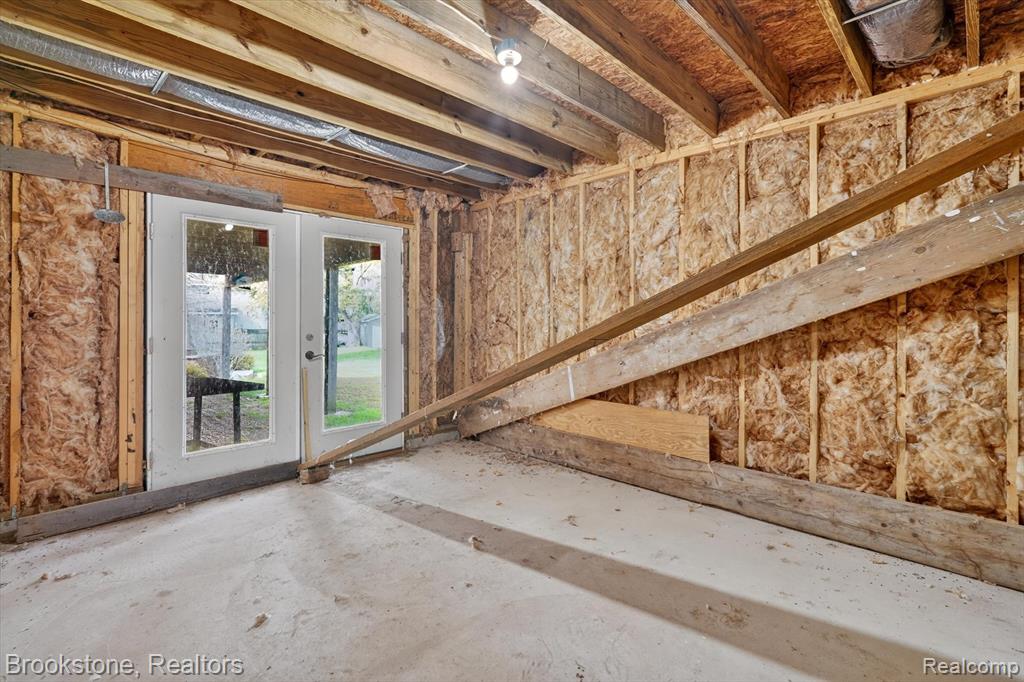 3695 Lotus Drive, Waterford, MI 48329 — Photo 36