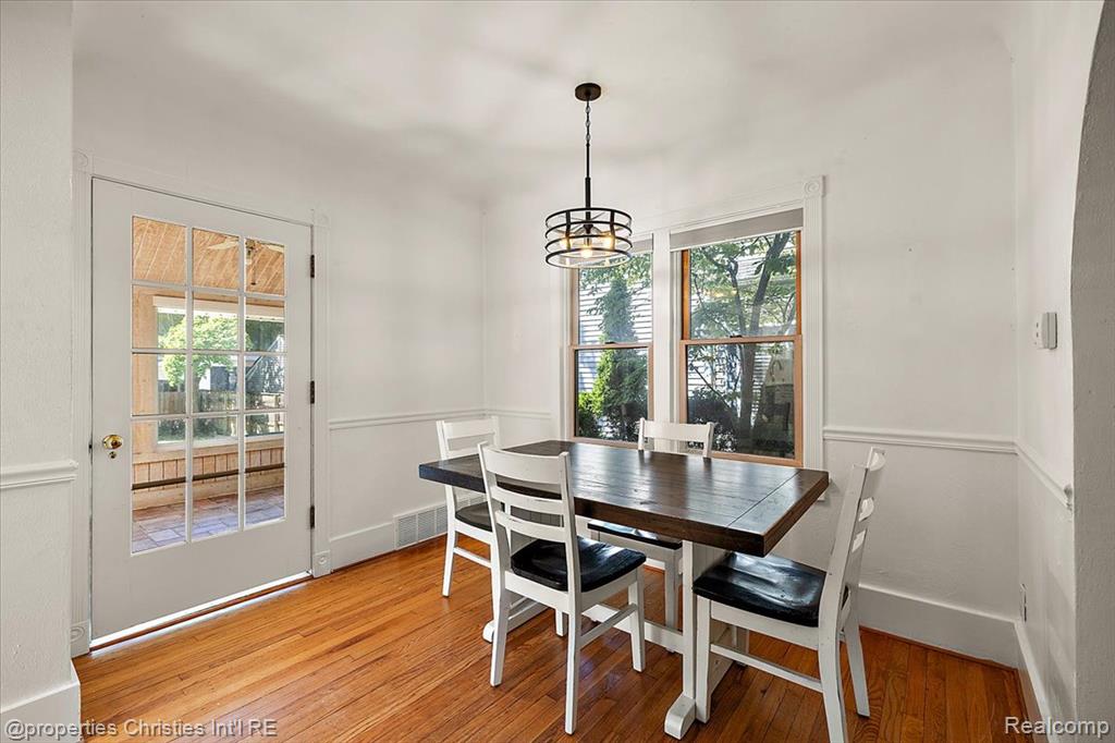524 Oakland Avenue, Birmingham, MI 48009 — Photo 15