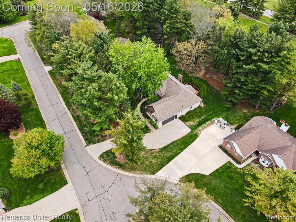 57224 Hidden Timbers Drive, South Lyon, MI 48178 — Photo 45