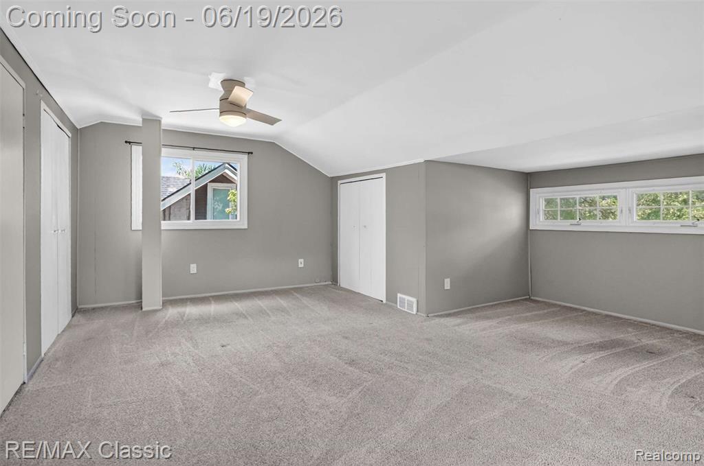561 W Saratoga Street, Ferndale, MI 48220 — Photo 27