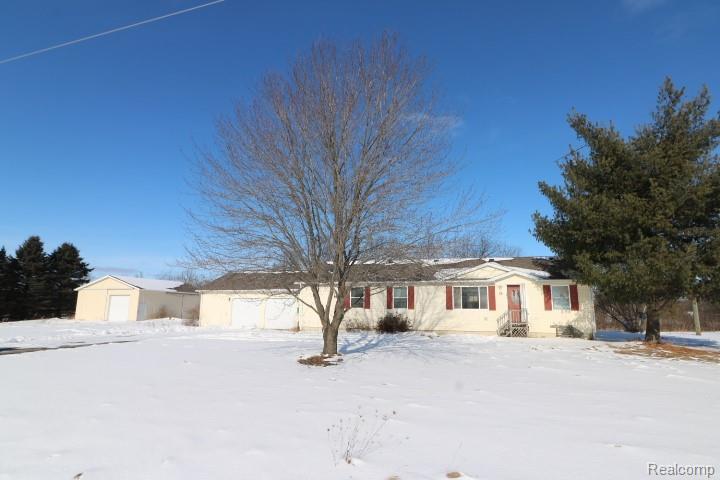 26 W Barnes Road, Fostoria, MI 48435 — Photo 2
