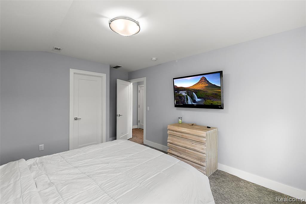 16281 Buckingham Avenue, Beverly Hills, MI 48009 — Photo 30