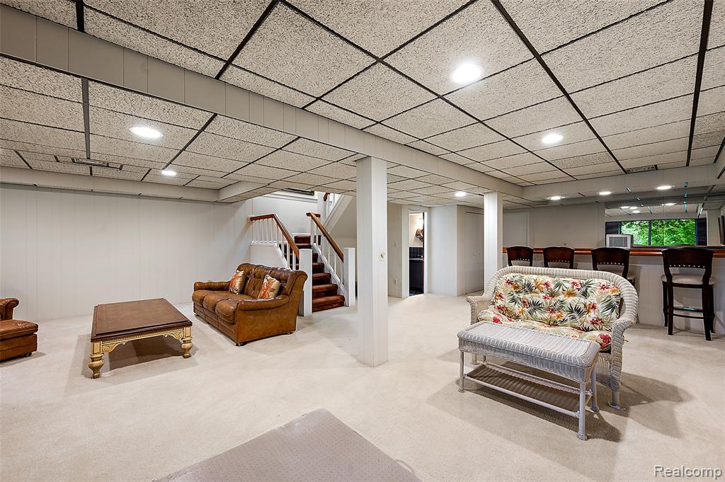 968 Golfview Court, Rochester Hills, MI 48307 — Photo 32