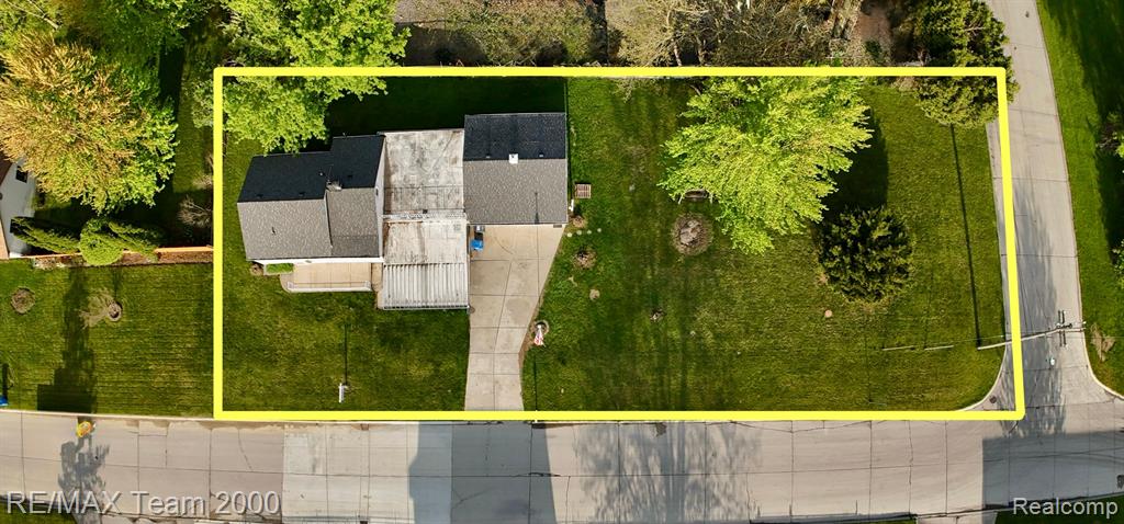 5526 SYLVIA Street, Dearborn Heights, MI 48125 — Photo 21