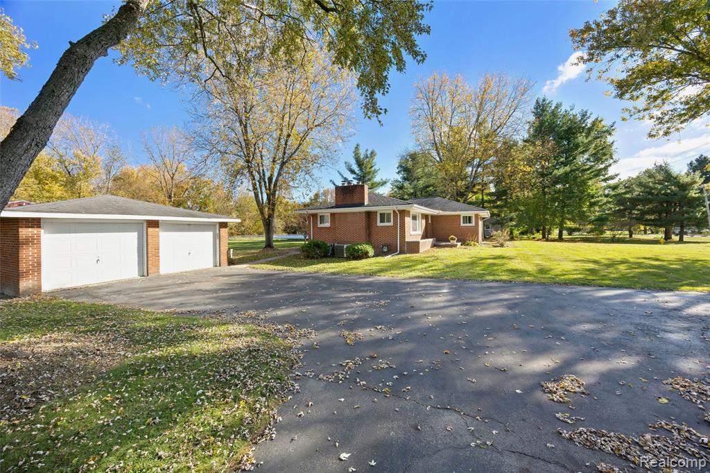6135 Whittaker Road, Ypsilanti, MI 48197 — Photo 4