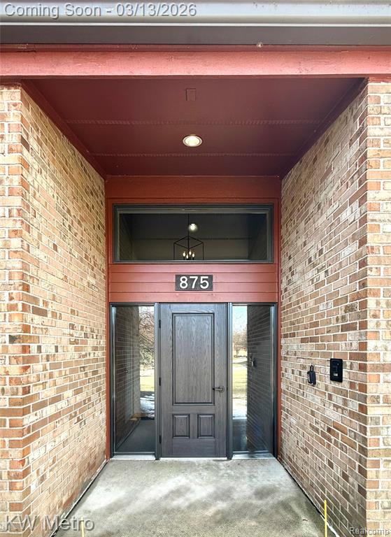 875 Greenview Court, Rochester Hills, MI 48307 — Photo 5