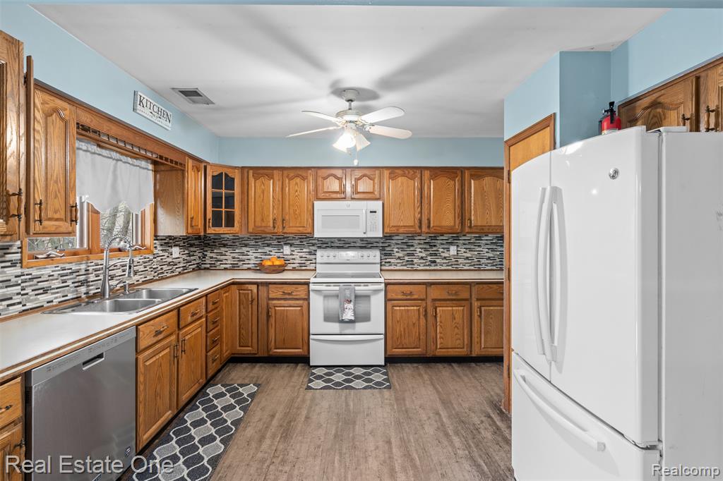 5122 Elizabeth Lane, Almont, MI 48003 — Photo 14