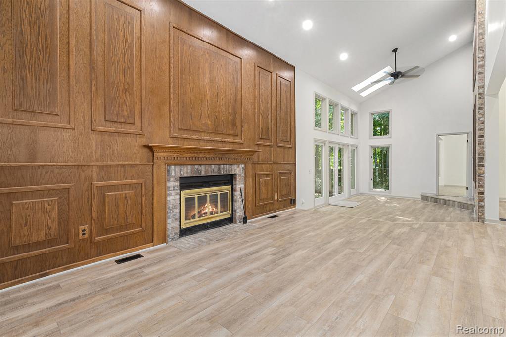 1207 Sugarbush Drive, Lapeer, MI 48446 — Photo 7